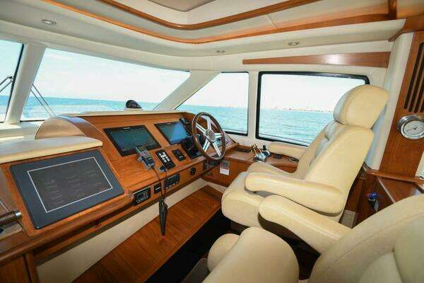 Tiara Yachts 5800 Sovran Yacht For Sale