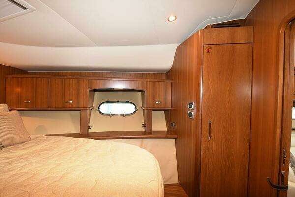 Tiara Yachts 5800 Sovran Yacht For Sale