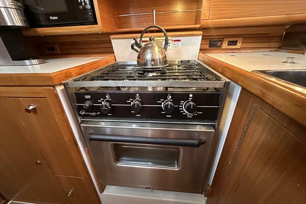 LuvHangin Out 44ft Catalina Yacht For Sale