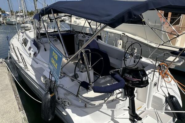 LuvHangin Out 44ft Catalina Yacht For Sale