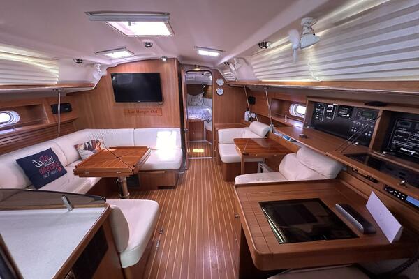 LuvHangin Out 44ft Catalina Yacht For Sale