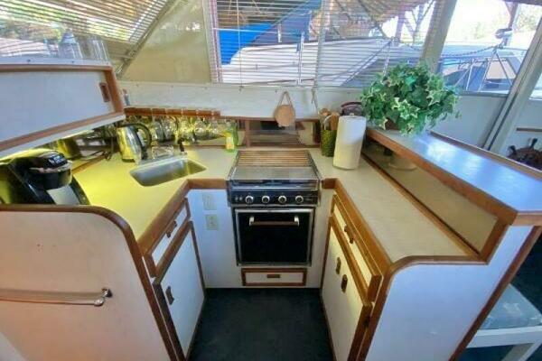 42ft Chris Craft Yacht For Sale