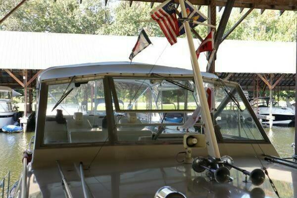 42ft Chris Craft Yacht For Sale