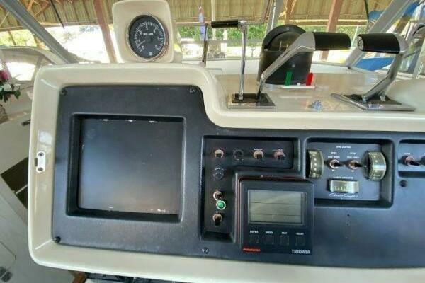 42ft Chris Craft Yacht For Sale