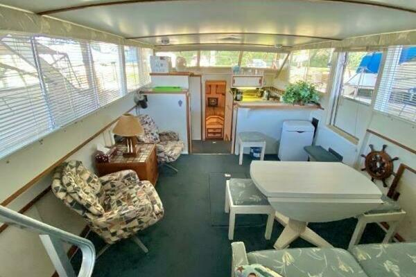 42ft Chris Craft Yacht For Sale