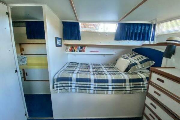 42ft Chris Craft Yacht For Sale