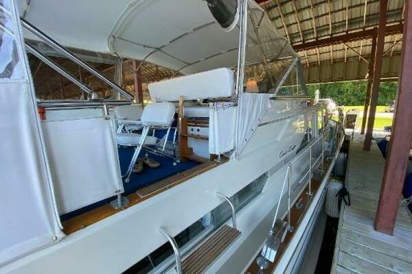 42ft Chris Craft Yacht For Sale
