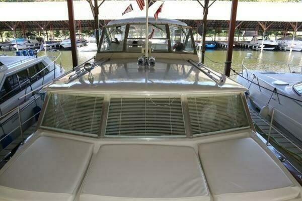 42ft Chris Craft Yacht For Sale