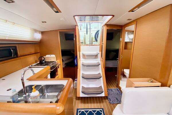 Jeanneau Sun Odyssey 479 Yacht For Sale