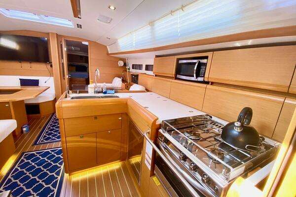 Jeanneau Sun Odyssey 479 Yacht For Sale