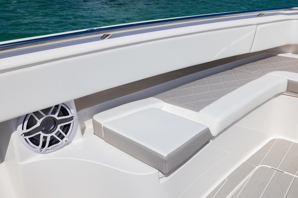 43ft BlackWater Yacht For Sale