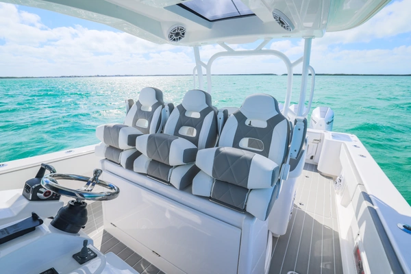 BlackWater 43 Sportfish Yacht For Sale