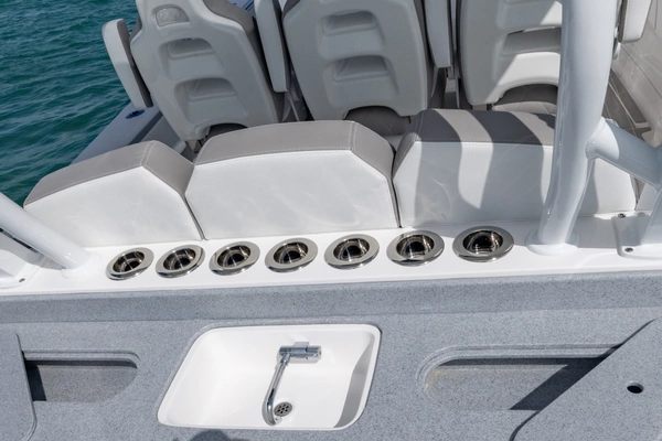 BlackWater 43 Sportfish Yacht For Sale