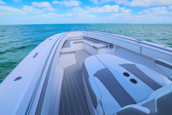 43ft BlackWater Yacht For Sale