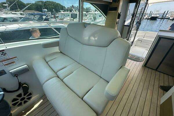 Cruisers Yachts Cantius Yacht For Sale