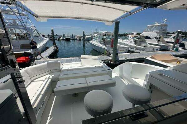 Cruisers Yachts Cantius Yacht For Sale