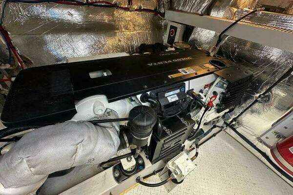 Cruisers Yachts Cantius Yacht For Sale