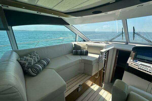 Cruisers Yachts Cantius Yacht For Sale