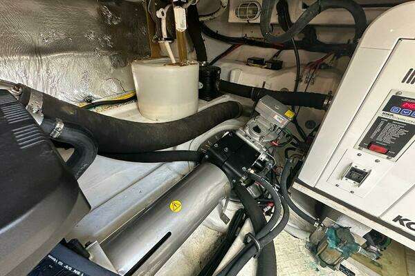 Cruisers Yachts Cantius Yacht For Sale