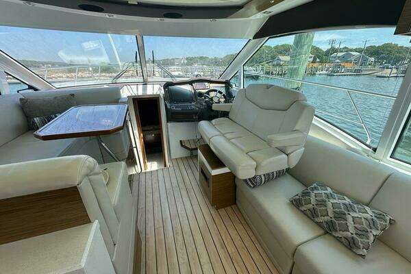 Cruisers Yachts Cantius Yacht For Sale