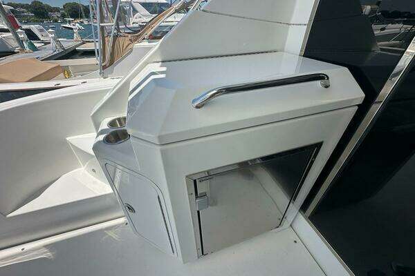 Cruisers Yachts Cantius Yacht For Sale