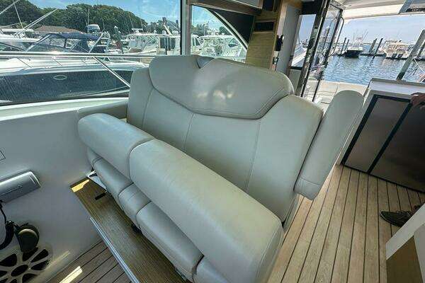 Cruisers Yachts Cantius Yacht For Sale