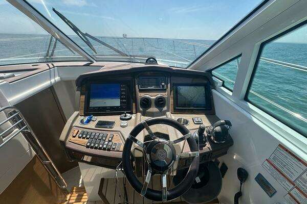 Cruisers Yachts Cantius Yacht For Sale
