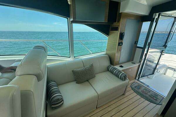 Cruisers Yachts Cantius Yacht For Sale