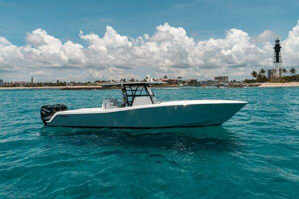 Invincible  Yacht For Sale