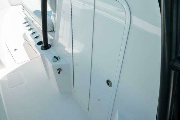 Invincible  Yacht For Sale