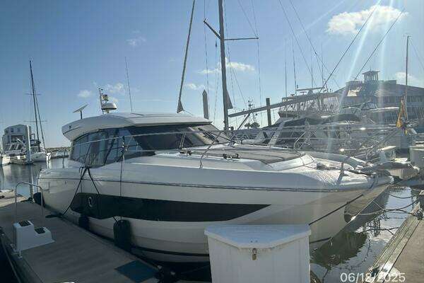 Photo of the 2020 Prestige 420S "Karen Ann III"