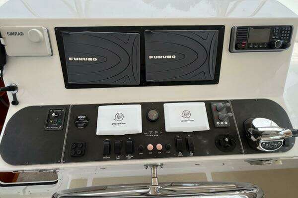 Symbol 59 Classic Pilothouse Yacht For Sale
