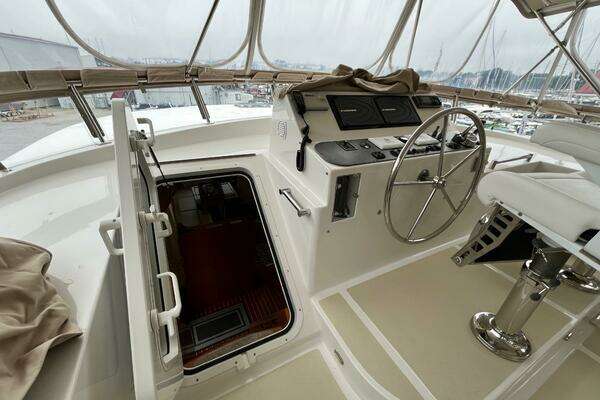 Symbol 59 Classic Pilothouse Yacht For Sale