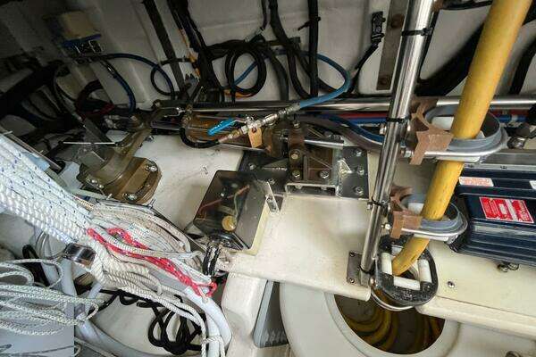 Symbol 59 Classic Pilothouse Yacht For Sale