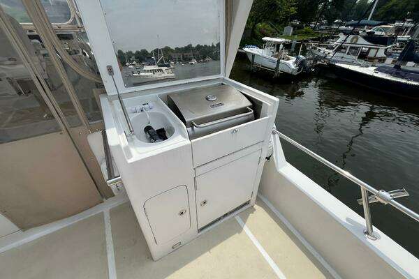 Symbol 59 Classic Pilothouse Yacht For Sale