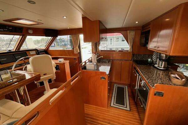 Symbol 59 Classic Pilothouse Yacht For Sale