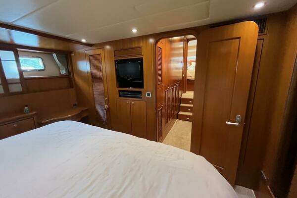 Symbol 59 Classic Pilothouse Yacht For Sale
