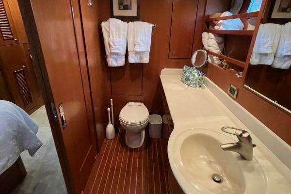 Symbol 59 Classic Pilothouse Yacht For Sale