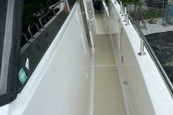 Symbol 59 Classic Pilothouse Yacht For Sale