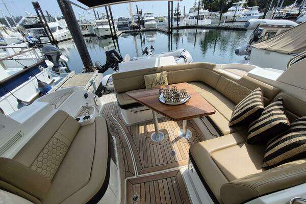 Sea Ray  Yacht For Sale
