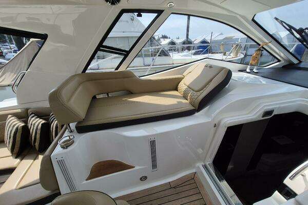 Sea Ray  Yacht For Sale