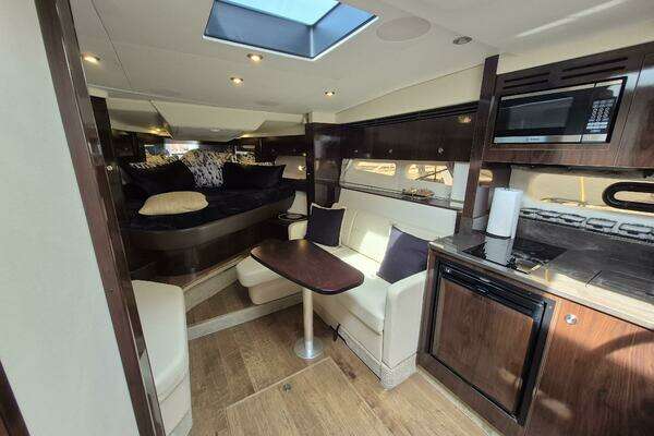 Sea Ray  Yacht For Sale