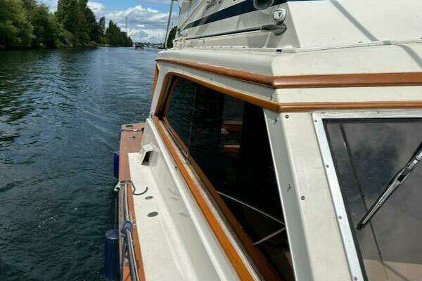 Egg Harbor 36 Yacht For Sale
