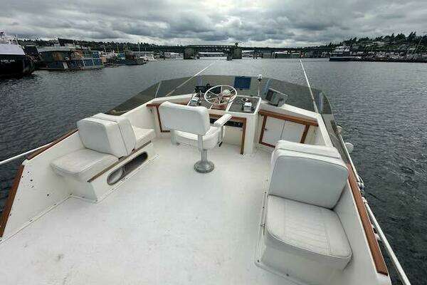 Egg Harbor 36 Yacht For Sale