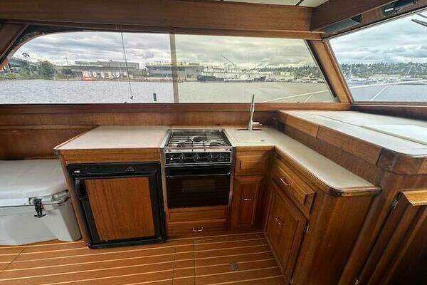 Egg Harbor 36 Yacht For Sale