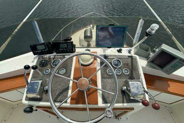 Egg Harbor 36 Yacht For Sale