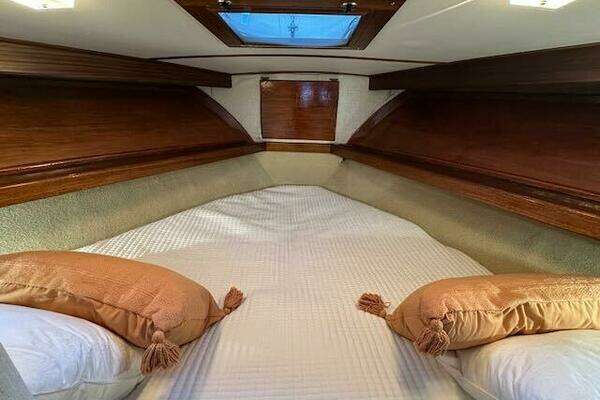 Egg Harbor 36 Yacht For Sale