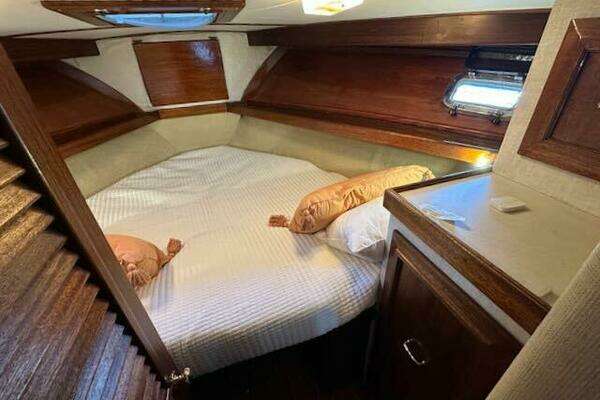 Egg Harbor 36 Yacht For Sale