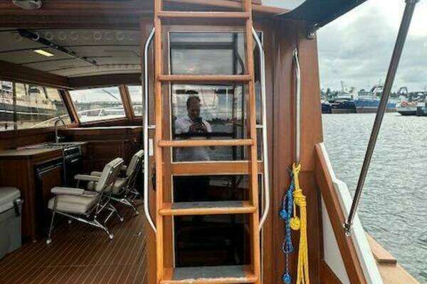 Egg Harbor 36 Yacht For Sale