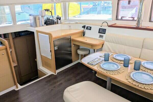 Lagoon  Yacht For Sale